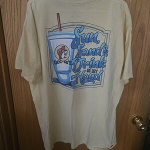 Buc-ee's Cream Short Sleeve Tee